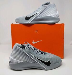 Mens Nike Team Edition Shoes for Sale up to 90% Off: Poshmark display picture 1